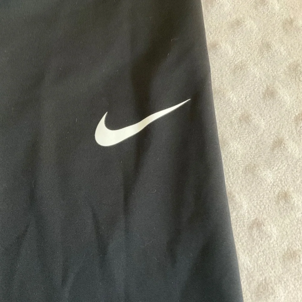 Nike Dri-FIT Leggings Women Small Black High Waisted FSVC Logo Activewear